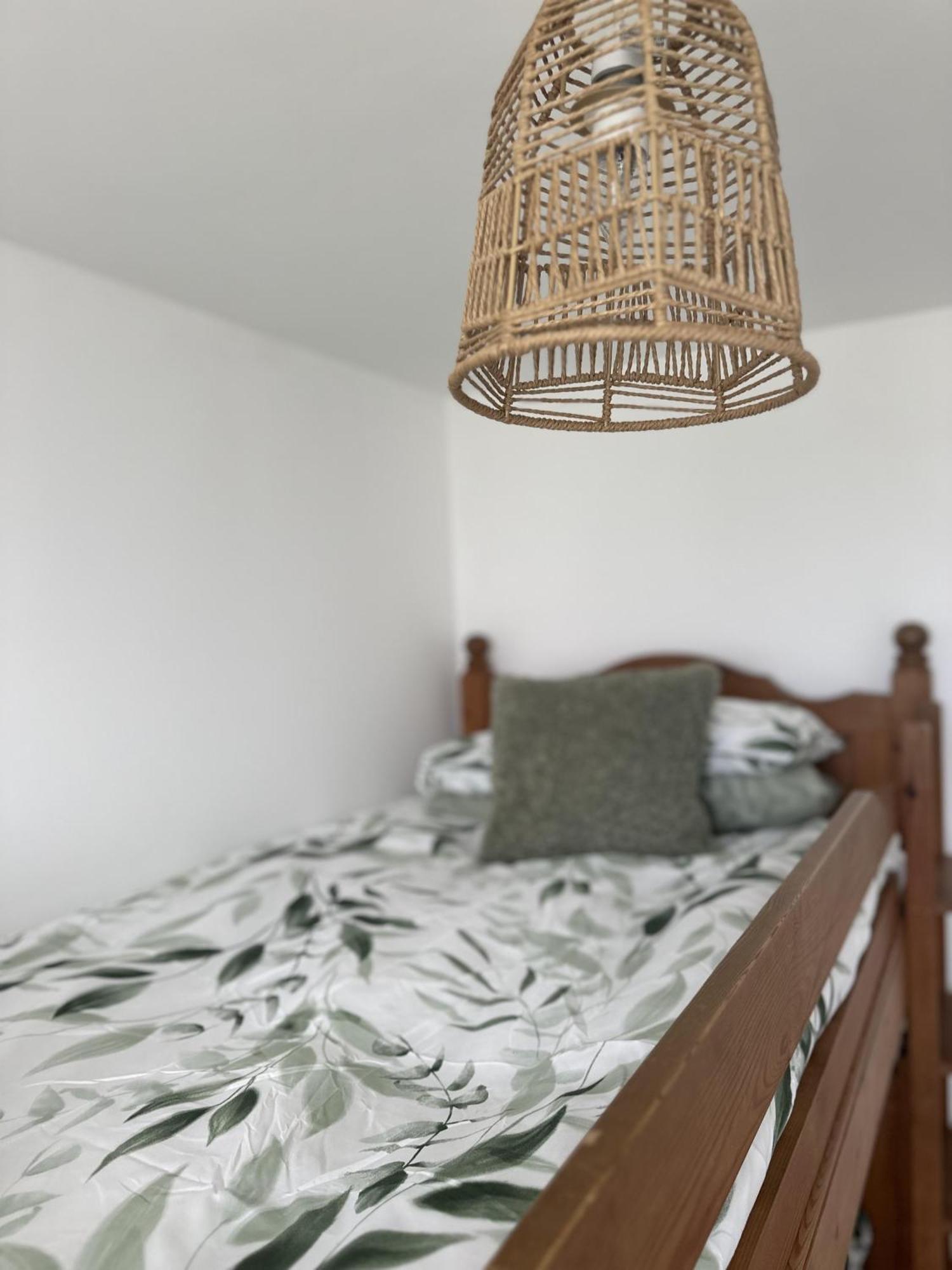 Cozy Coastal Lodge In Хейл Екстериор снимка